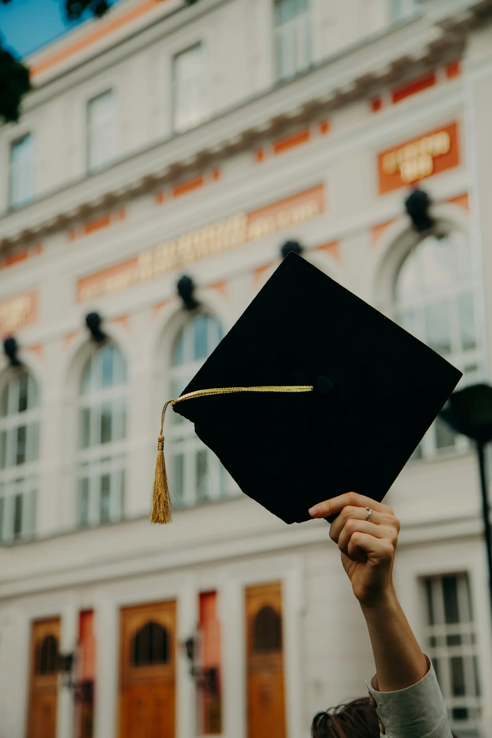 Grad backdrop · 3×4
